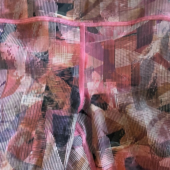 Lululemon On Pace Crop 21” - Sun Dazed Multi Pink - Picture 6 of 8